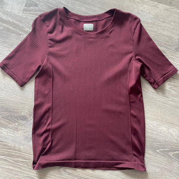 Athleta Tops - Athleta Ladies Maroon Shirt